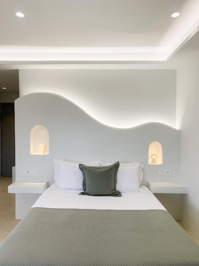 Mod Santorini Vegan Boutique Hotel Fira  Ngoại thất bức ảnh