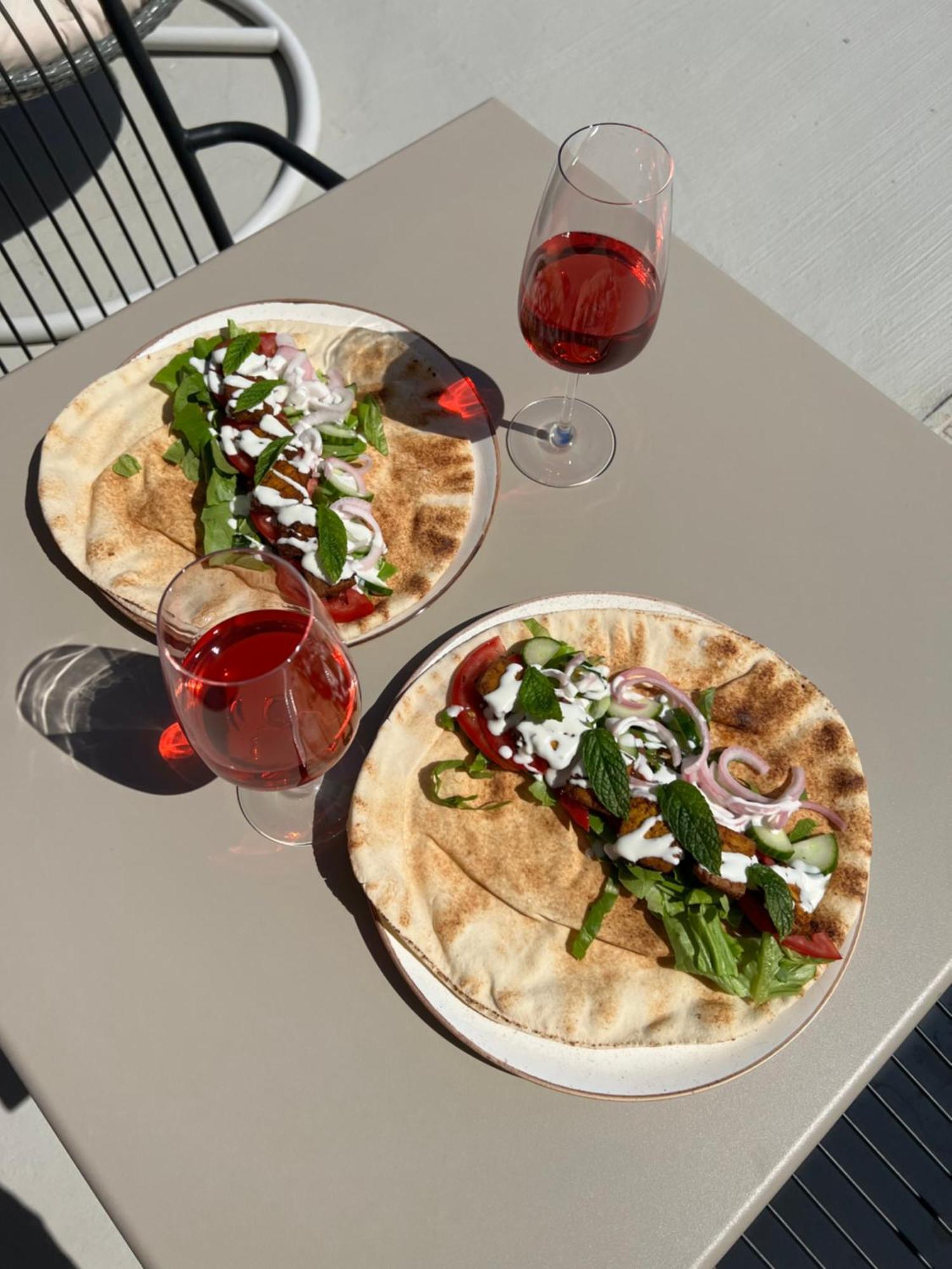 Mod Santorini Vegan Boutique Hotel Fira  Ngoại thất bức ảnh